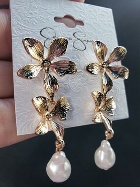 Jessica Simpson Gold Flower Pearl Drop Earrings